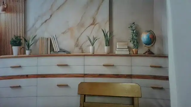 Luna-Hot0802 online show from 13, 3, 2026