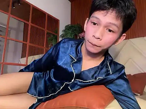 Snapshot of TheBoyAboveYou chatting on 21, 4, 2026 TheBoyAboveYou online show from 21, 4, 2026