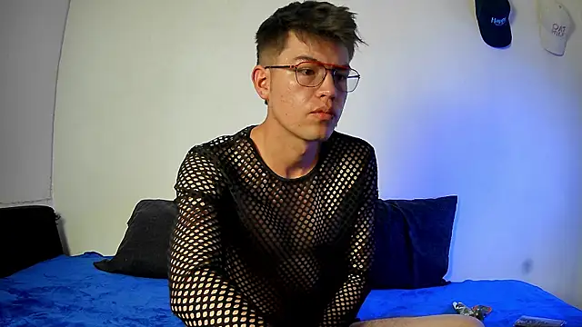 nicolatinboy online show from 6, 2, 2026