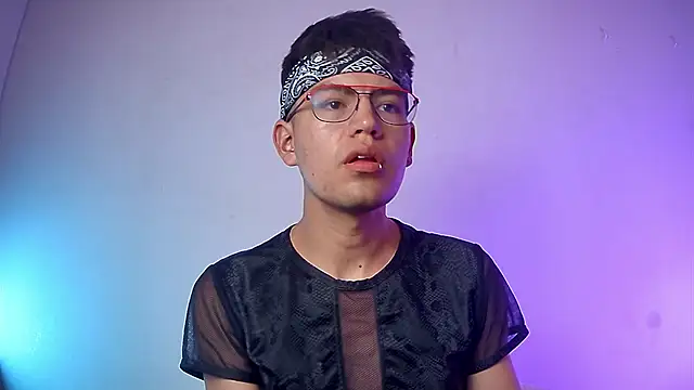 nicolatinboy online show from 28, 2, 2026