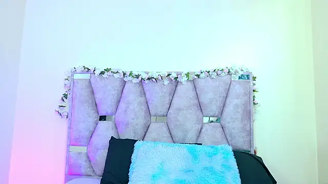 iris and damian online show from 24, 3, 2026