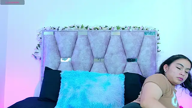 iris and damian online show from 4, 4, 2026