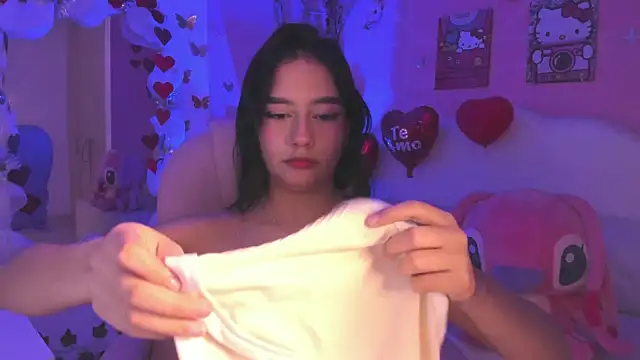 Snapshot of isabella_castillo_ chatting on 28, 2, 2026 isabella castillo online show from 28, 2, 2026