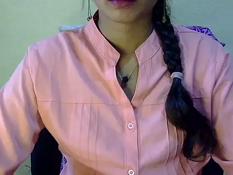 Snapshot of Shab_M chatting on 9, 7, 2026 Shab M online show from 9, 7, 2026