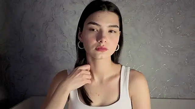 Snapshot of Laura_Sunday chatting on 8, 2, 2026 Laura Sunday online show from 8, 2, 2026