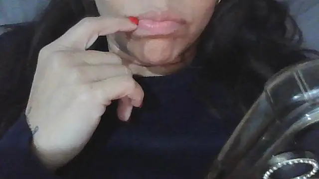 Snapshot of Bambolinastella chatting on 18, 12, 2025 Bambolinastella online show from 18, 12, 2025