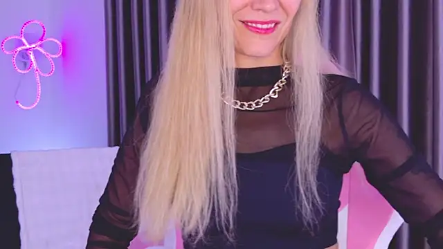 betty xoxoo online show from 3, 7, 2026