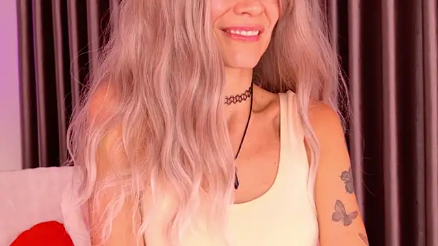 betty xoxoo online show from 6, 7, 2026