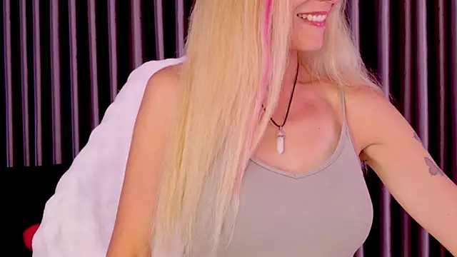 betty xoxoo online show from 24, 7, 2026