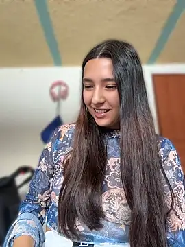 Alix Rousses21 online show from 22, 4, 2026