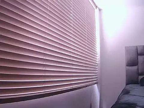 Fernanda andrew online show from 10, 4, 2026