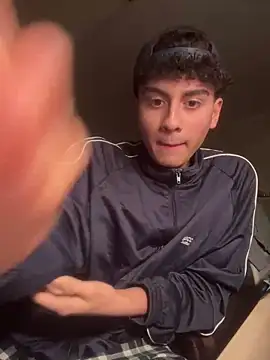 Snapshot of hungspanishtwink chatting on 5, 1, 2026 hungspanishtwink online show from 5, 1, 2026