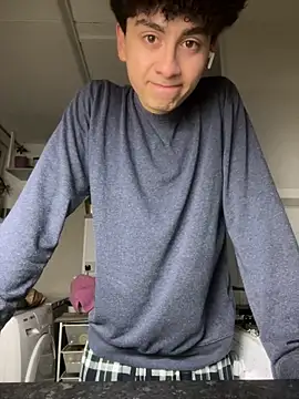 Snapshot of hungspanishtwink chatting on 10, 3, 2026 hungspanishtwink online show from 10, 3, 2026