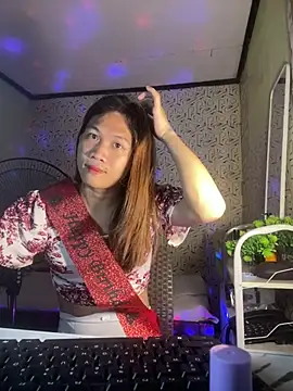 Snapshot of luna_love_bitex chatting on 3, 6, 2026 luna love bitex online show from 3, 6, 2026
