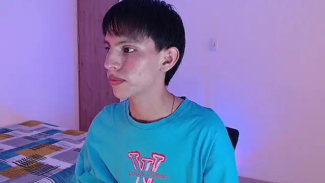 andrew courtzz online show from 4, 4, 2026