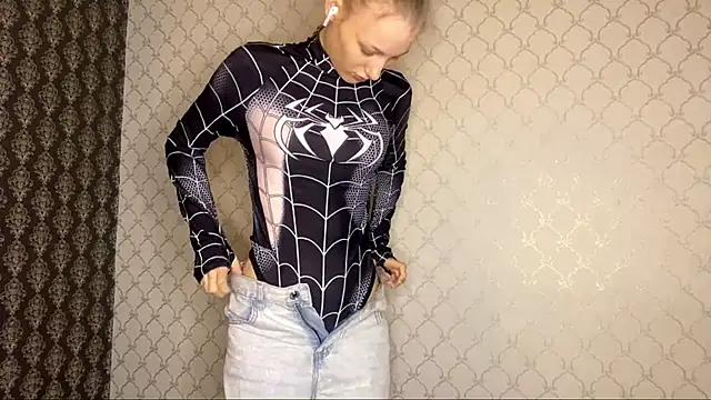 Cleonoth2o online show from 3, 2, 2026