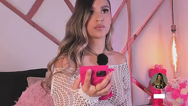 Sophie-velvet online show from 3, 3, 2026