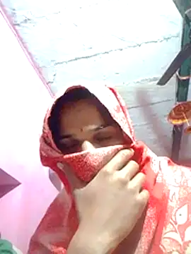 poonamhotxx online show from 4, 12, 2025