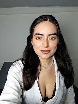 saasha Petit online show from 7, 3, 2026