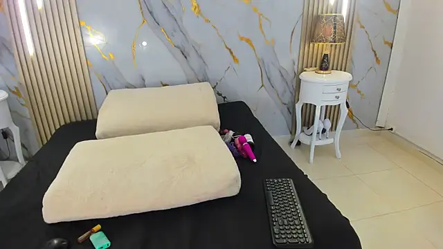 AprillRoss online show from 31, 3, 2026