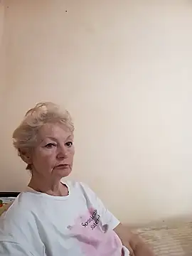 Snapshot of Calypso-Loove chatting on 8, 5, 2026 Calypso-Loove online show from 8, 5, 2026