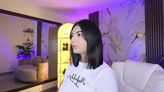 LiaWheeler online show from 28, 7, 2026