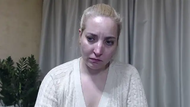 Snapshot of sweetpussy chatting on 18, 4, 2026 sweetpussy online show from 18, 4, 2026
