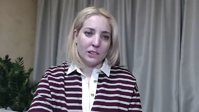 Snapshot of sweetpussy chatting on 13, 5, 2026 sweetpussy online show from 13, 5, 2026