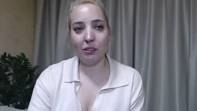 Snapshot of sweetpussy chatting on 31, 5, 2026 sweetpussy online show from 31, 5, 2026