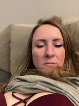 alluringpixie online show from 13, 1, 2026