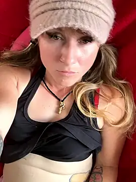 alluringpixie online show from 5, 4, 2026