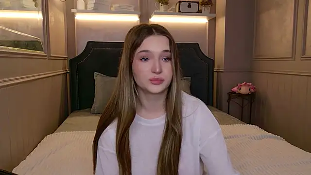 Lina Sinerz online show from 11, 4, 2026