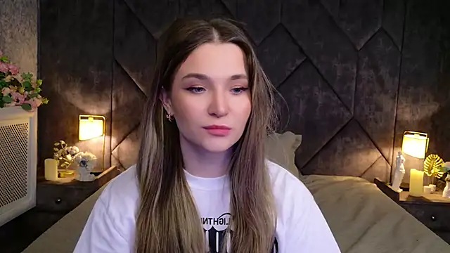 Lina Sinerz online show from 17, 4, 2026