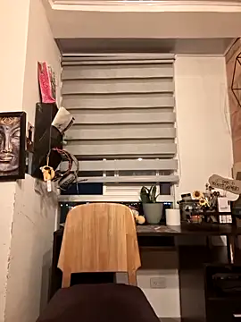 Snapshot of Magenta_Moon chatting on 9, 2, 2026 Magenta Moon online show from 9, 2, 2026