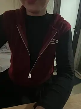 Snapshot of -Moon-20 chatting on 10, 1, 2026 -Moon-20 online show from 10, 1, 2026