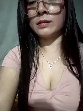 Snapshot of Paerl-sweet chatting on 8, 3, 2026 Paerl-sweet online show from 8, 3, 2026