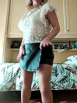 Snapshot of AhlyssaLove1155 chatting on 21, 12, 2025 AhlyssaLove1155 online show from 21, 12, 2025