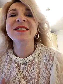 Snapshot of AhlyssaLove1155 chatting on 6, 1, 2026 AhlyssaLove1155 online show from 6, 1, 2026