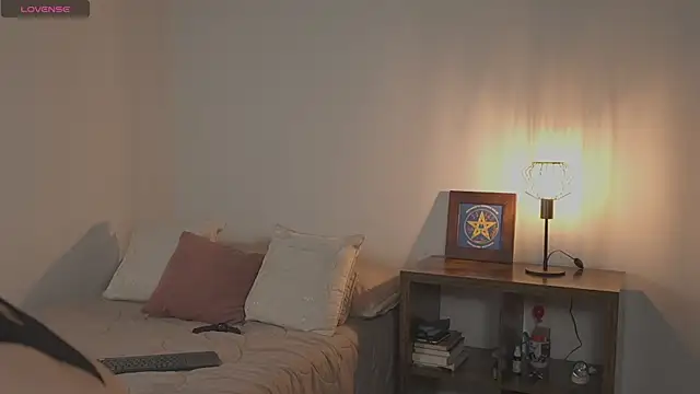 Snapshot of Estefania_Velez chatting on 8, 2, 2026 Estefania Velez online show from 8, 2, 2026