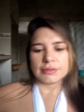 Snapshot of Charlott_smi chatting on 15, 4, 2026 Charlott smi online show from 15, 4, 2026