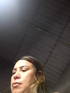 Snapshot of Charlott_smi chatting on 15, 4, 2026 Charlott smi online show from 15, 4, 2026