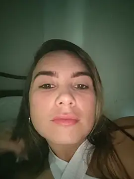 Snapshot of Charlott_smi chatting on 10, 7, 2026 Charlott smi online show from 10, 7, 2026
