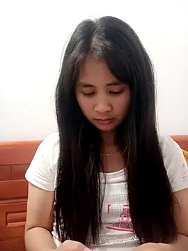 Him MountainGirl online show from 2, 4, 2026