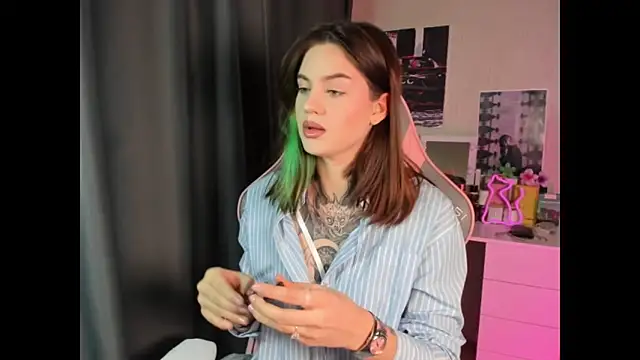 NikkieKitty online show from 16, 12, 2025