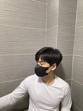 kimze7 online show from 5, 3, 2026