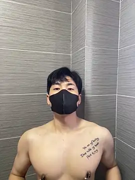 kimze7 online show from 18, 4, 2026