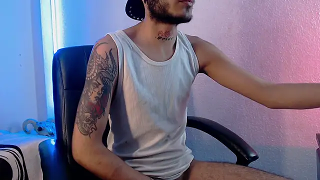 Snapshot of kingdani_hot chatting on 8, 1, 2026 kingdani hot online show from 8, 1, 2026