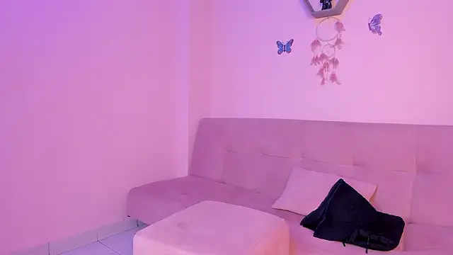 Saraa moon1   online show from 20, 3, 2026