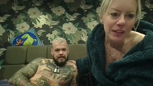 trans man and his dom online show from 1, 2, 2026