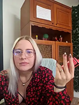 ChristinaWheeled11 online show from 4, 3, 2026